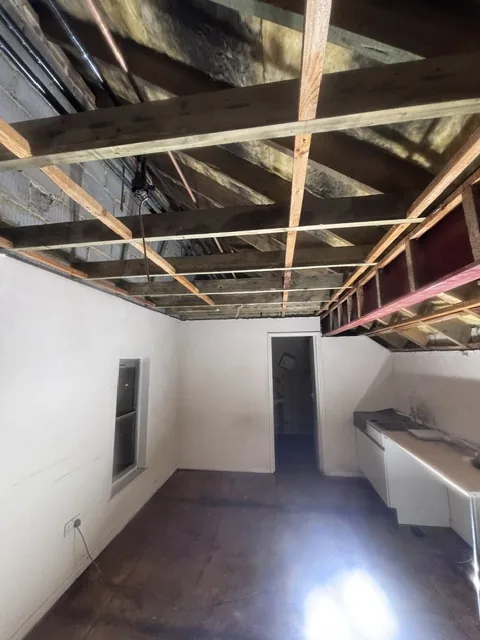 Controlled artex plasterboard strip-out in Hammersmith